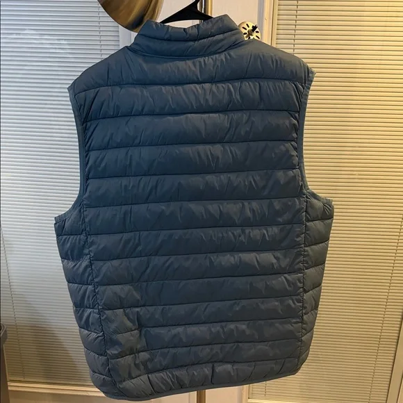 Men's Blue Puffer Vest - Picture 3 of 3